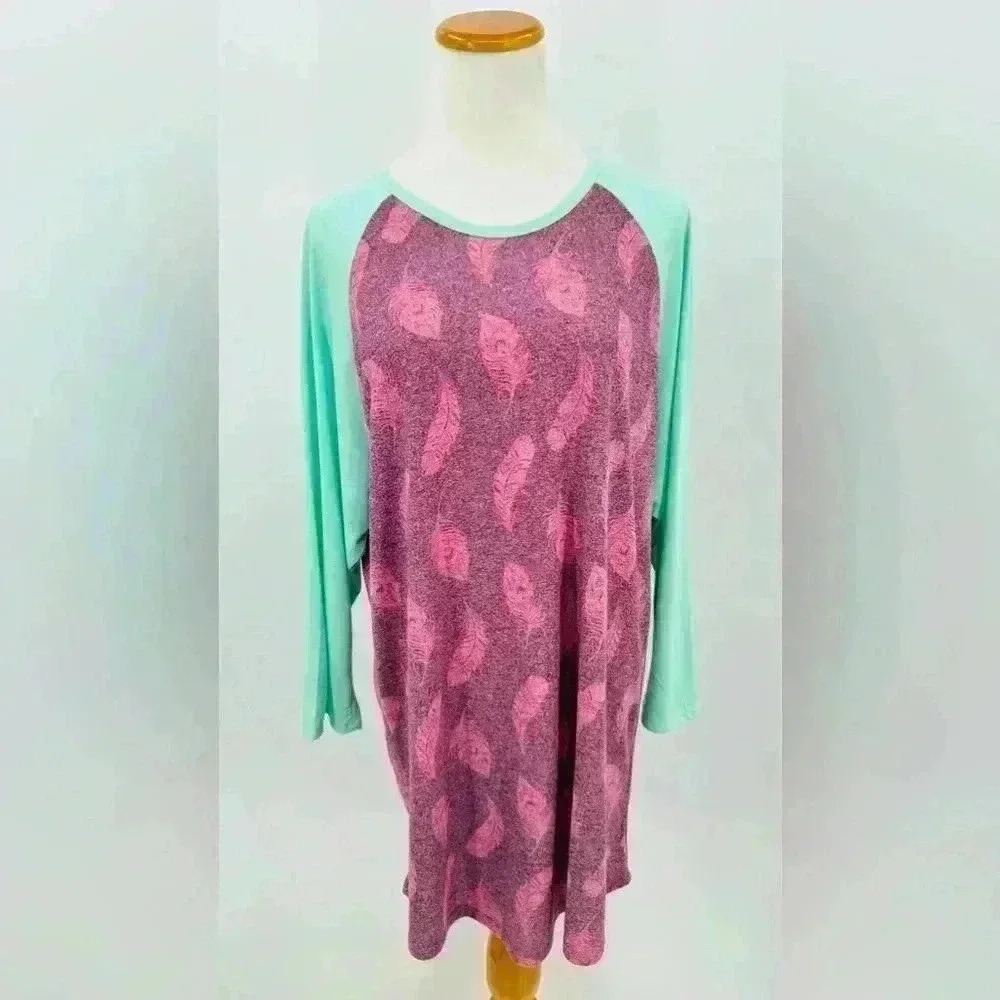 LuLaRoe Randy Brick Red Feathers with Mint Green Sleeves Tee Shirt, 3XL